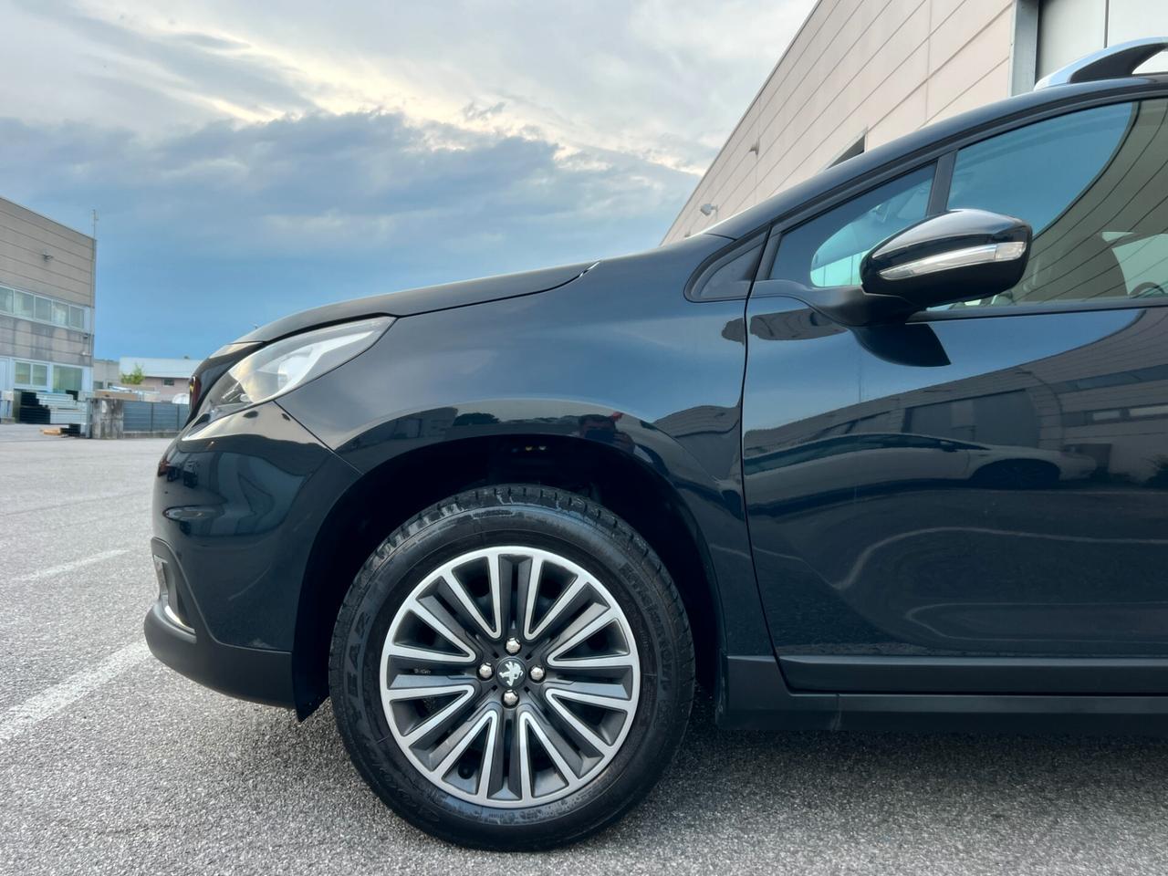 Peugeot 2008 PureTech 82 S&S Allure