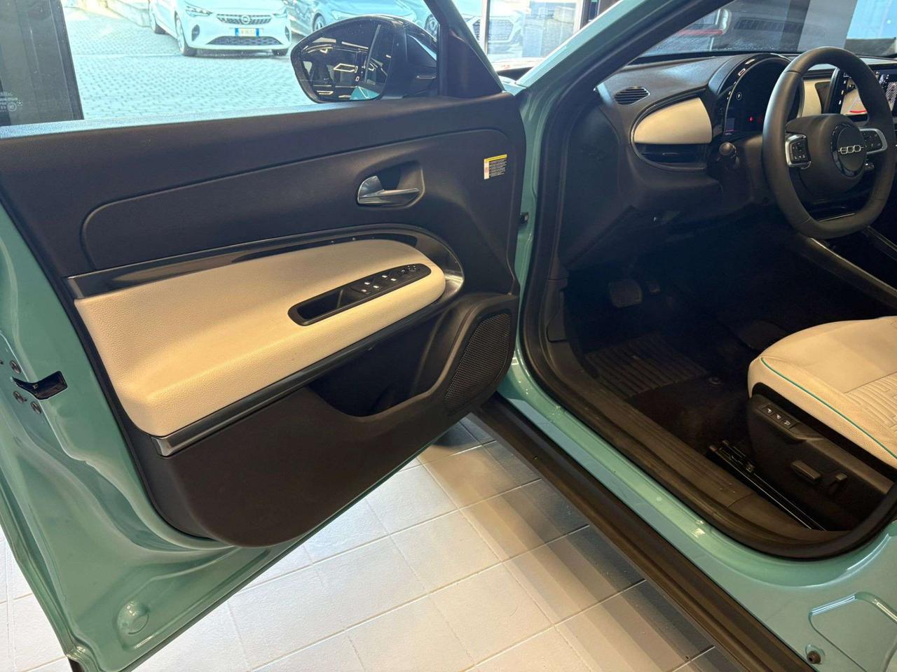 Fiat 600 600 1.2 hybrid La Prima 110cv auto