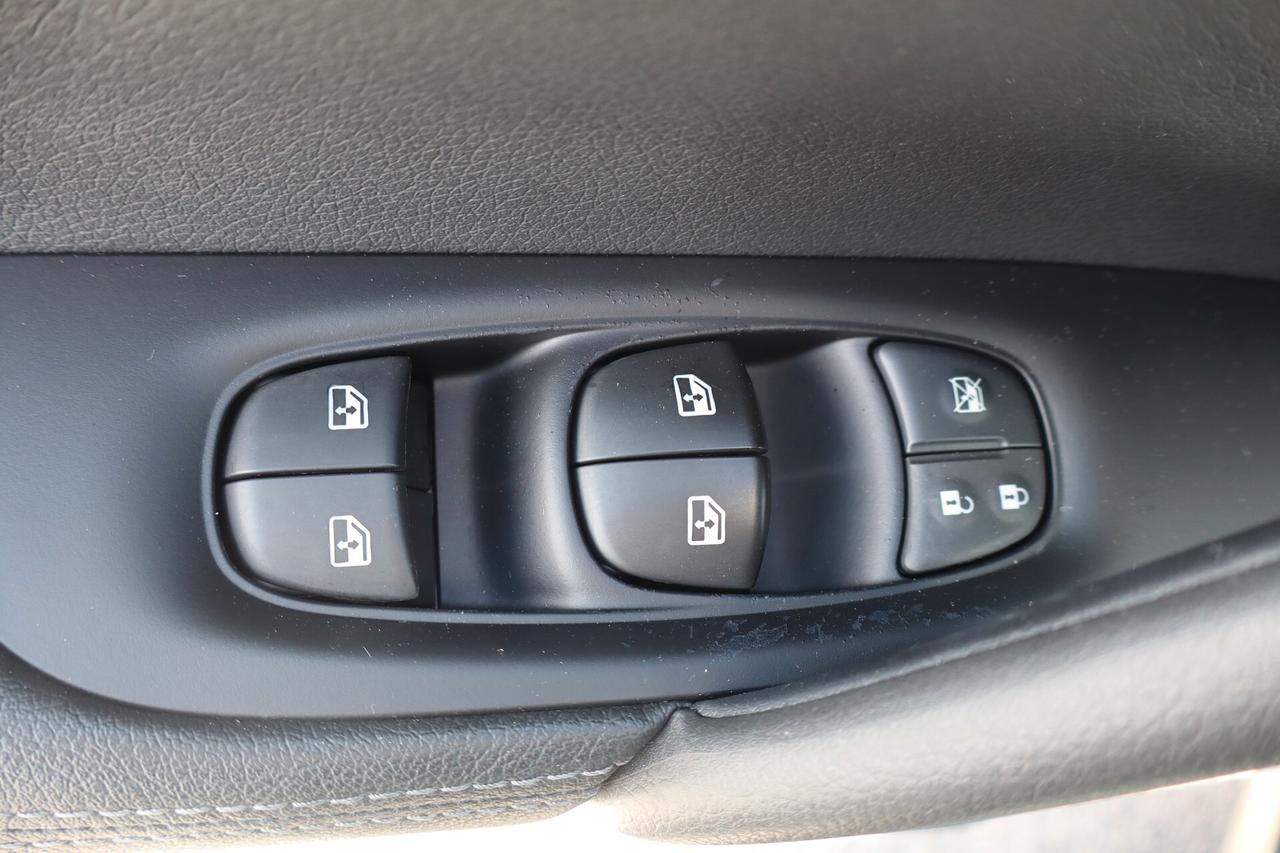 Nissan Qashqai 1.3 DIG-T 140 CV N-Connecta