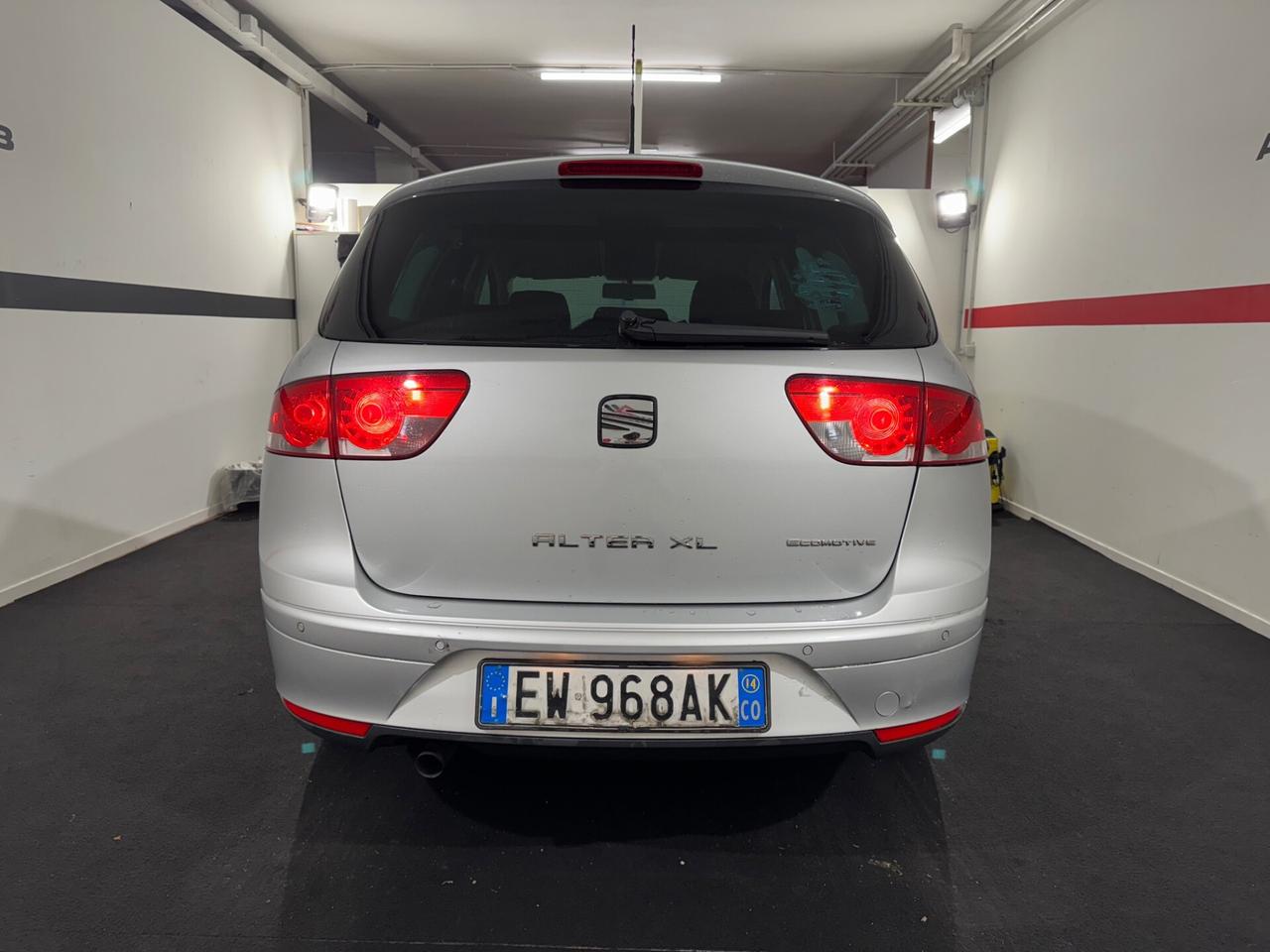 Seat Altea XL 1.6 TDI 105 CV Tv interna