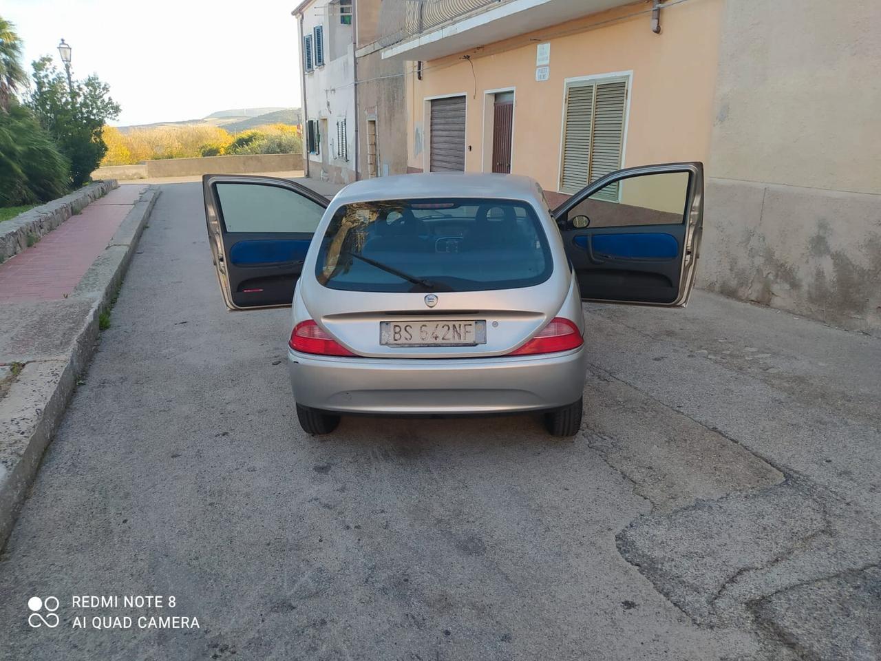 Lancia Y 1.2i 16V cat LS