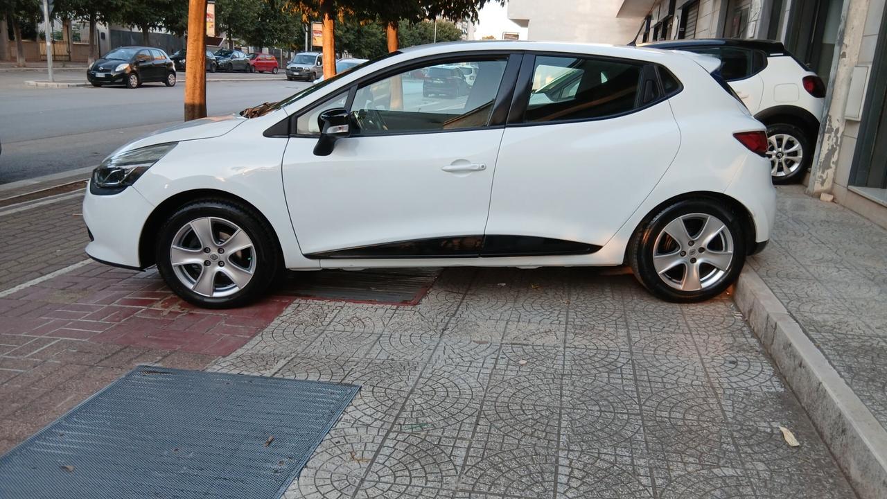 Renault Clio dCi 8V 75CV Start&Stop 5 porte Energy Zen
