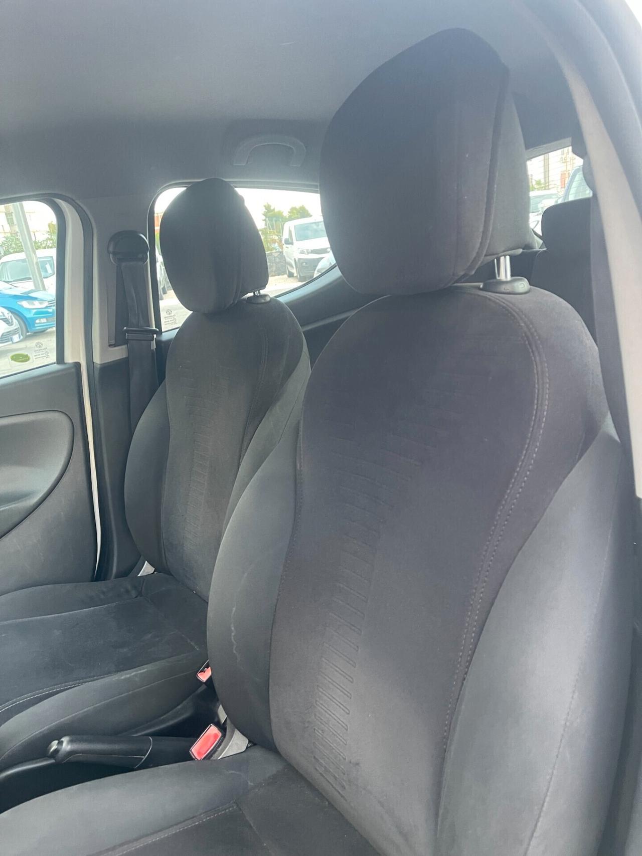 Lancia Ypsilon 1.2 69 CV Ecochic Platinum