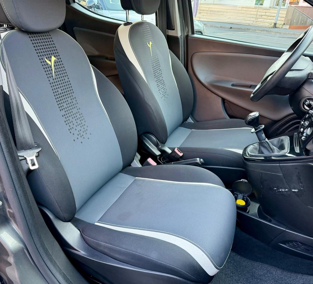 Lancia Ypsilon 1.2 benz/GPL Ecochic Gold