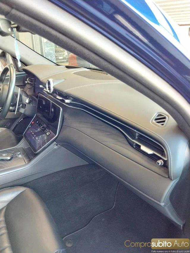 MASERATI Grecale MHEV 300 CV AWD GT
