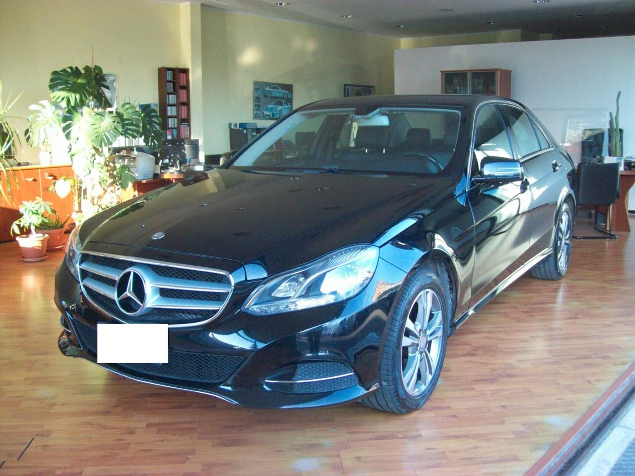 Mercedes-benz E 220 BlueTEC 4Matic Automatic Premium