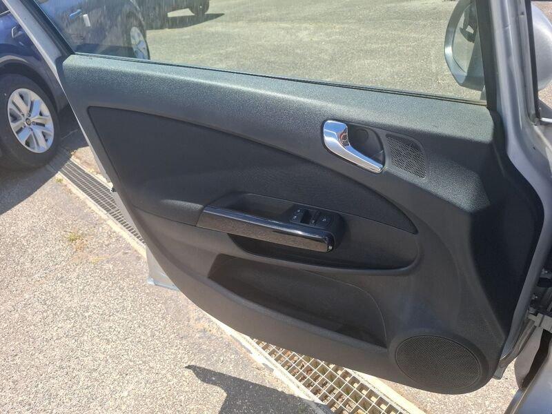 Opel Corsa Corsa 1.2 5 porte GPL Edition