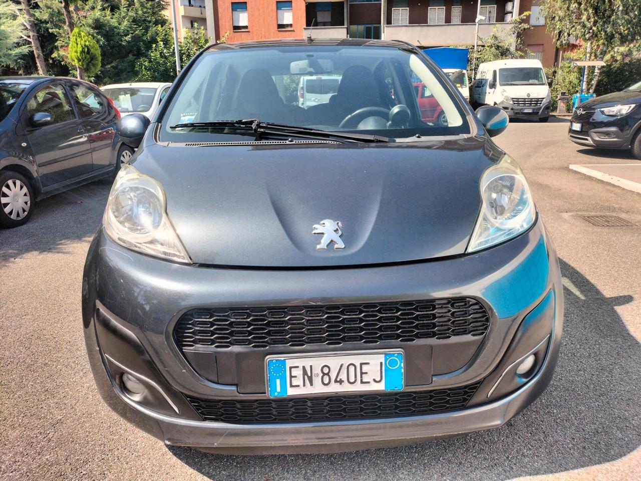Peugeot 107 - AUTOMATICA solo 50.000 Km