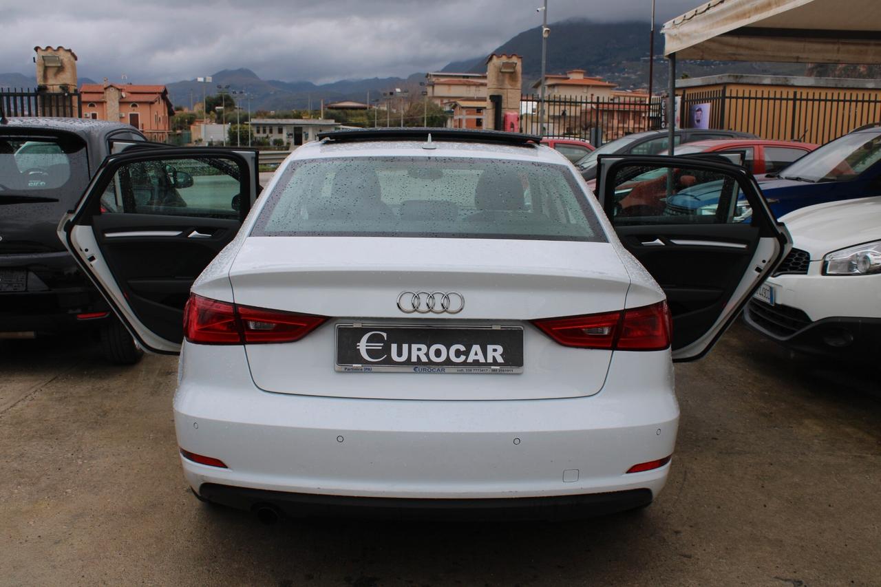 Audi A3 Sedan 1.6 TDI clean diesel Ambiente