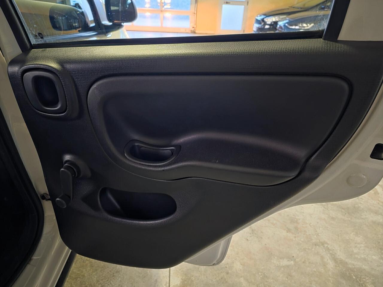 Fiat Panda Hybrid AUTOCARRO N1 4 posti