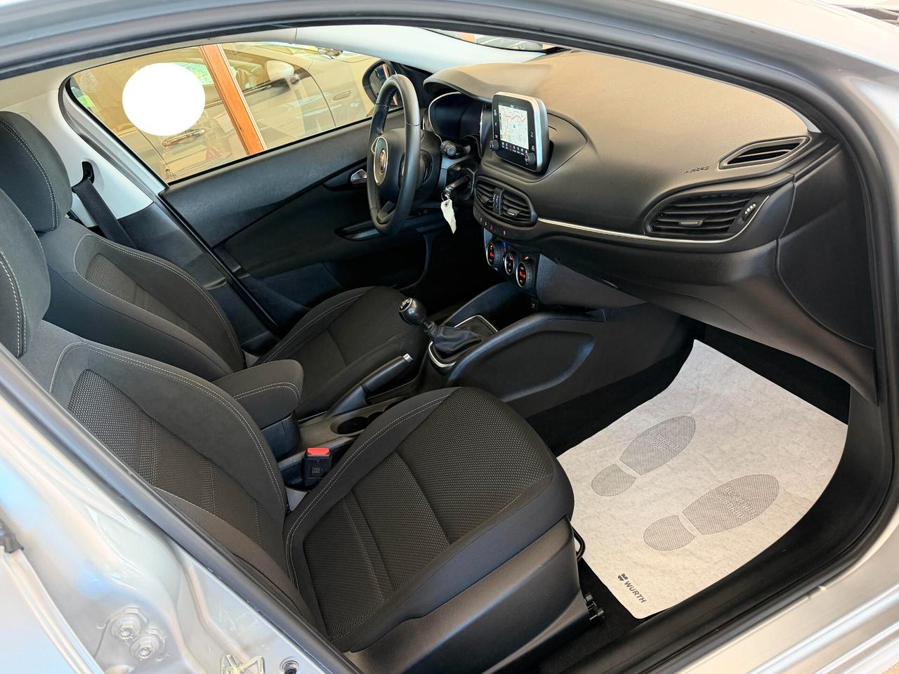 Fiat Tipo 1.6 M.JET 120 cv. 5 porte LOUNGE (Nav)