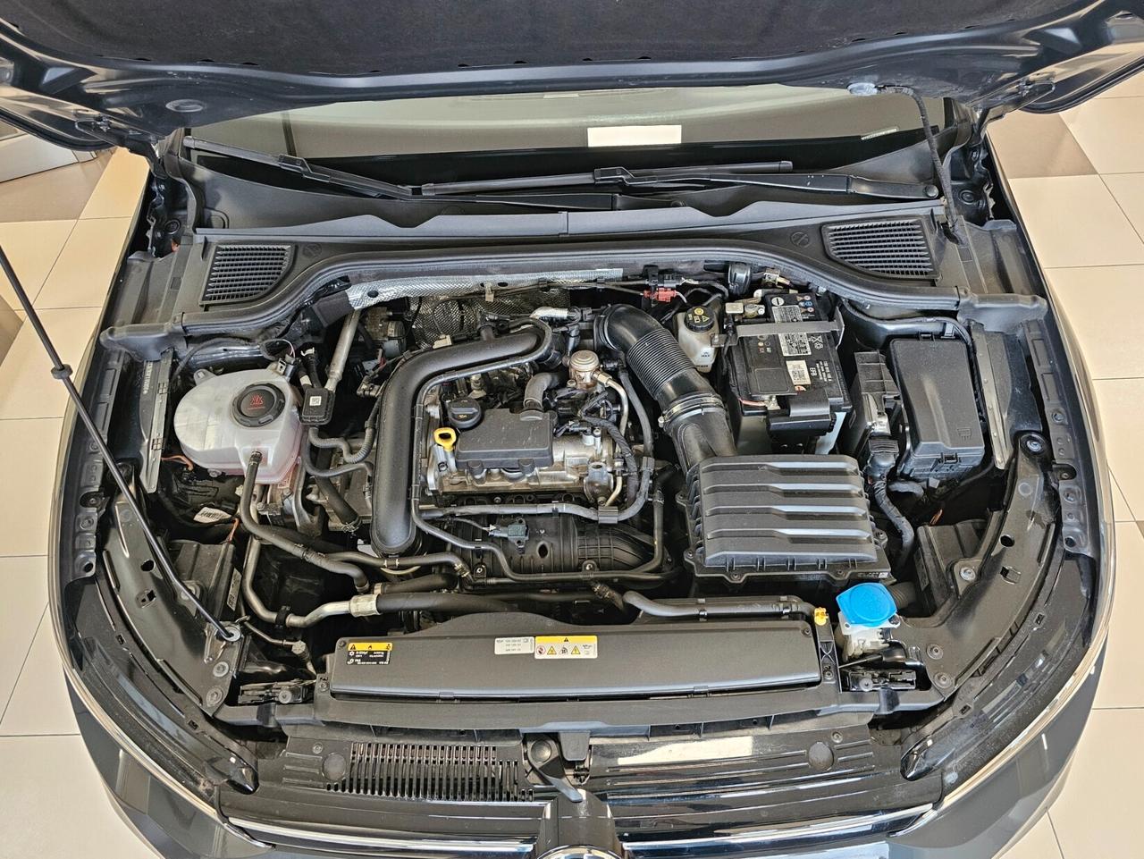 Volkswagen Golf 1.0 eTSI EVO DSG Life