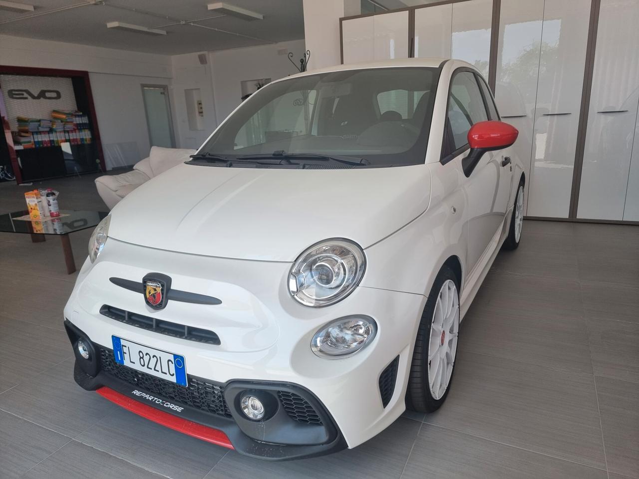 Fiat 500 Abarth 1.4 t-jet Competizione 180cv