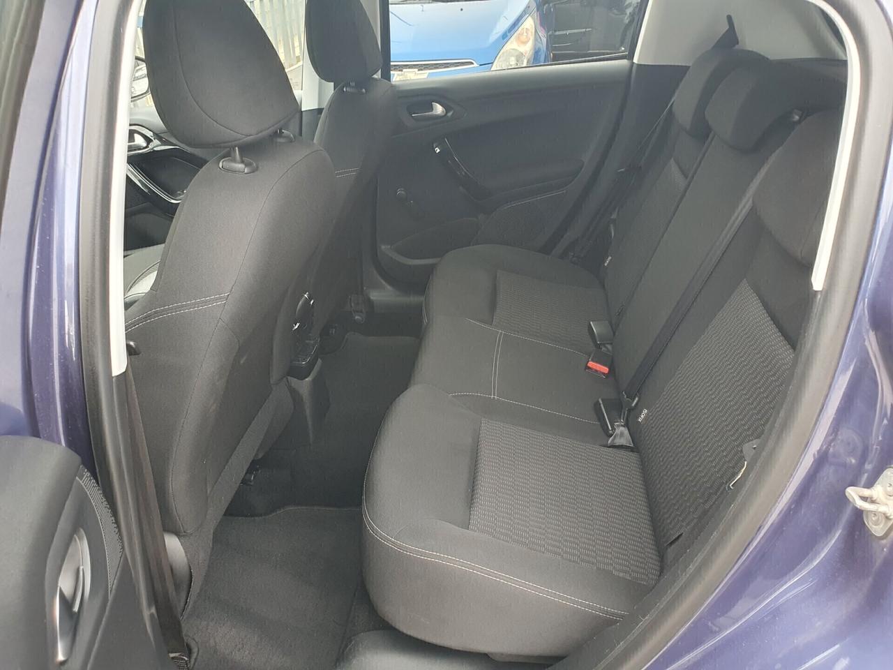 Peugeot 208 1.6hdi 100cv Neopatentati 2016