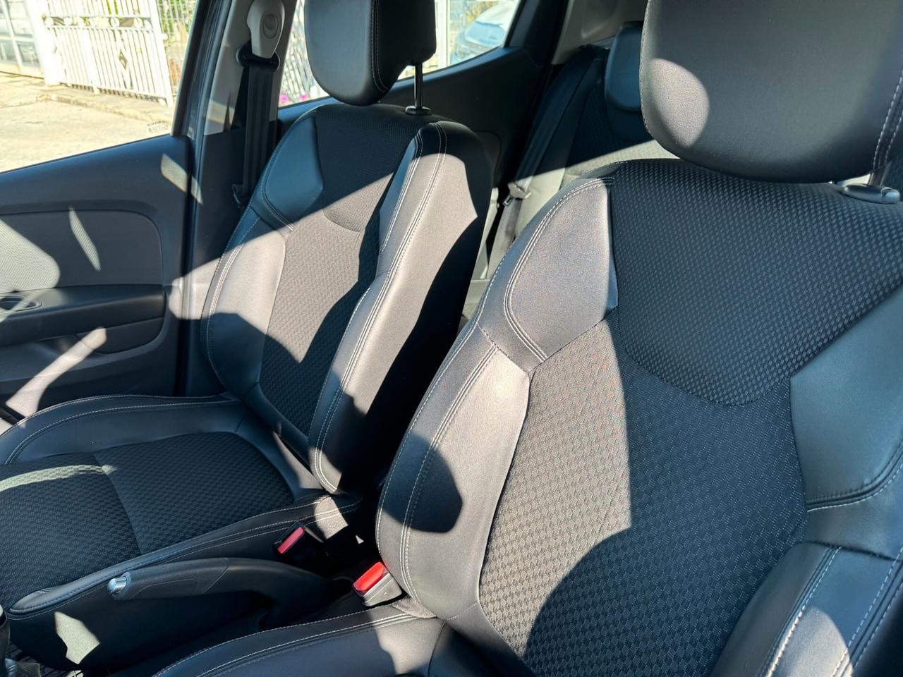 Renault Clio1.5 DCI MOSCHINO FARI FULL LED 2019