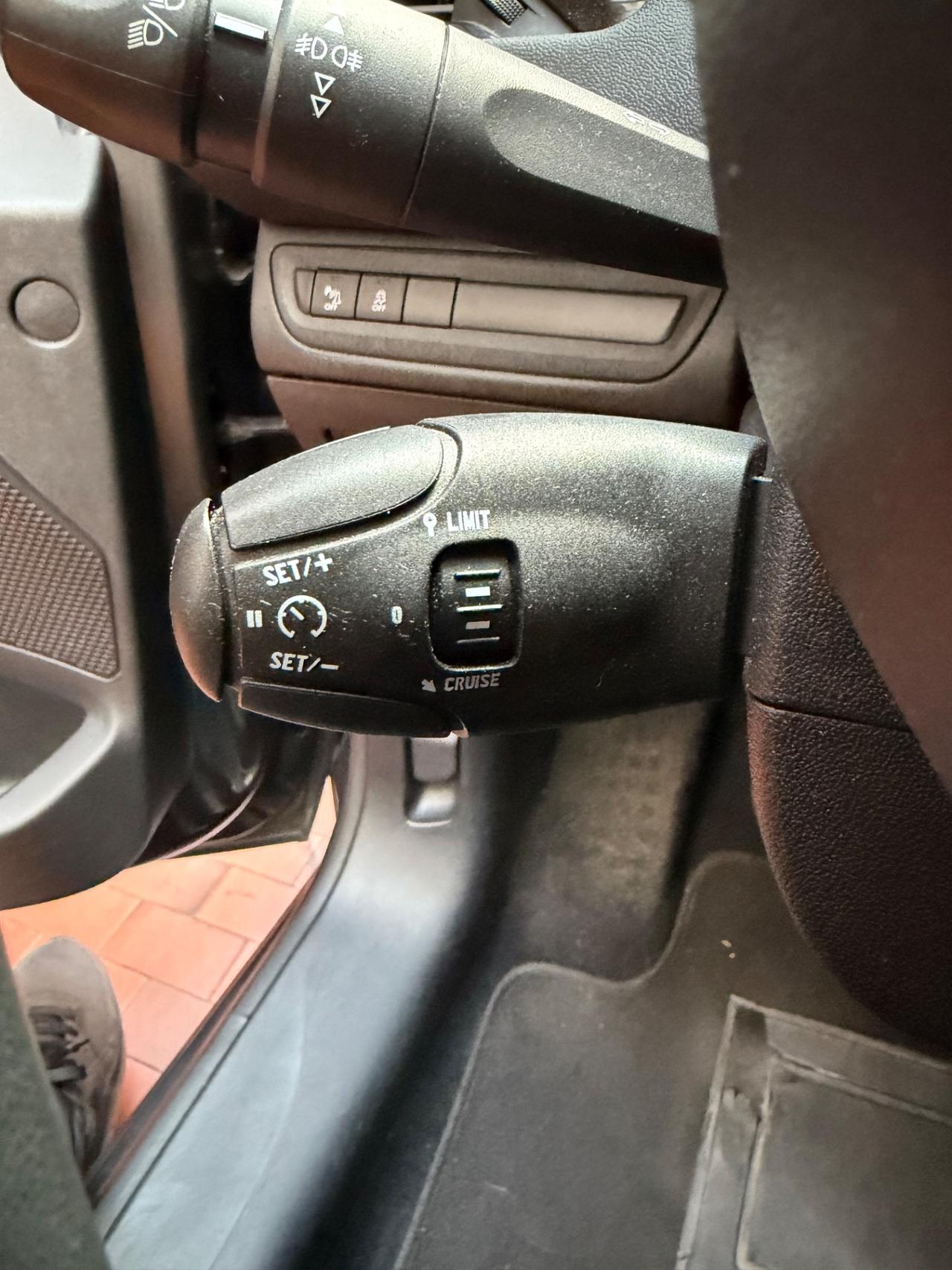 Peugeot 208 1.2 Neopatentati Euro 5