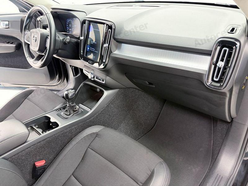Volvo XC40 D3 150CV MAN MOMENTUM