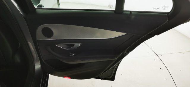 MERCEDES-BENZ E 220 d 4Matic Auto Business Sport