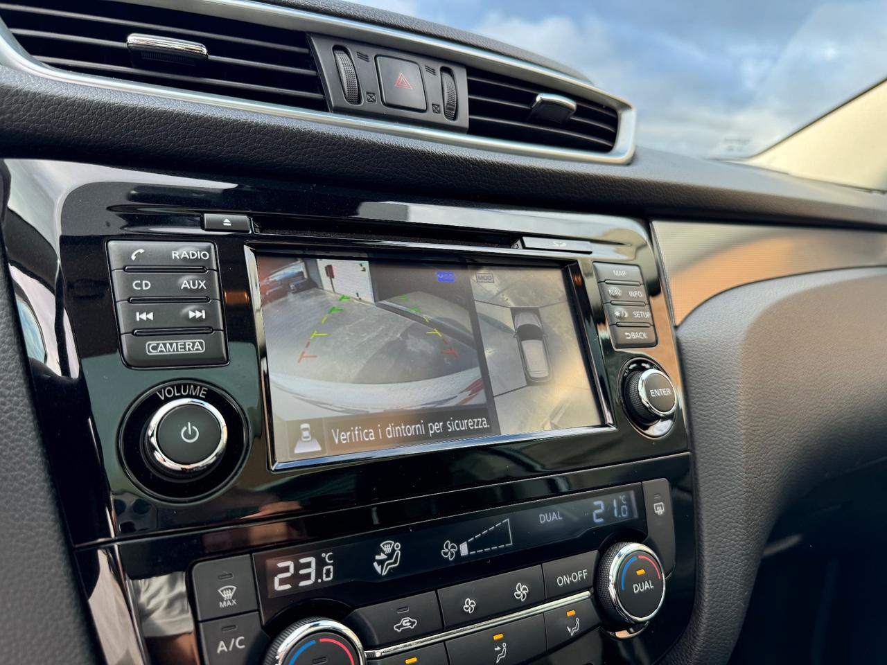 Nissan Qashqai 1.5 dCi N-Connecta