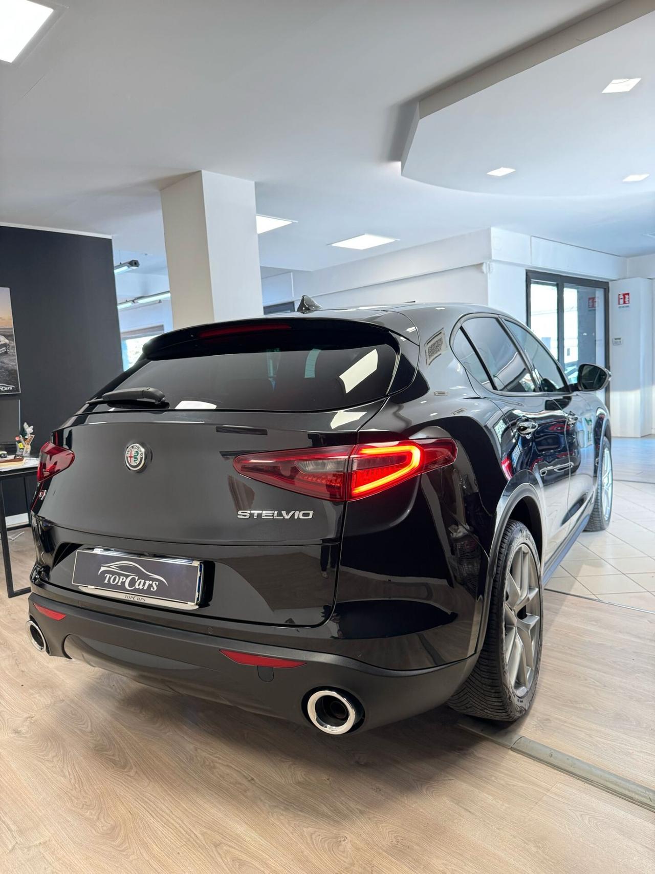Alfa Romeo Stelvio 2.2 Turbodiesel 210 CV AT8 Q4 Executive