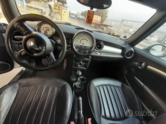 Mini Cooper D Cabrio 1.6TD ANNO 2012 - EM562FD - M