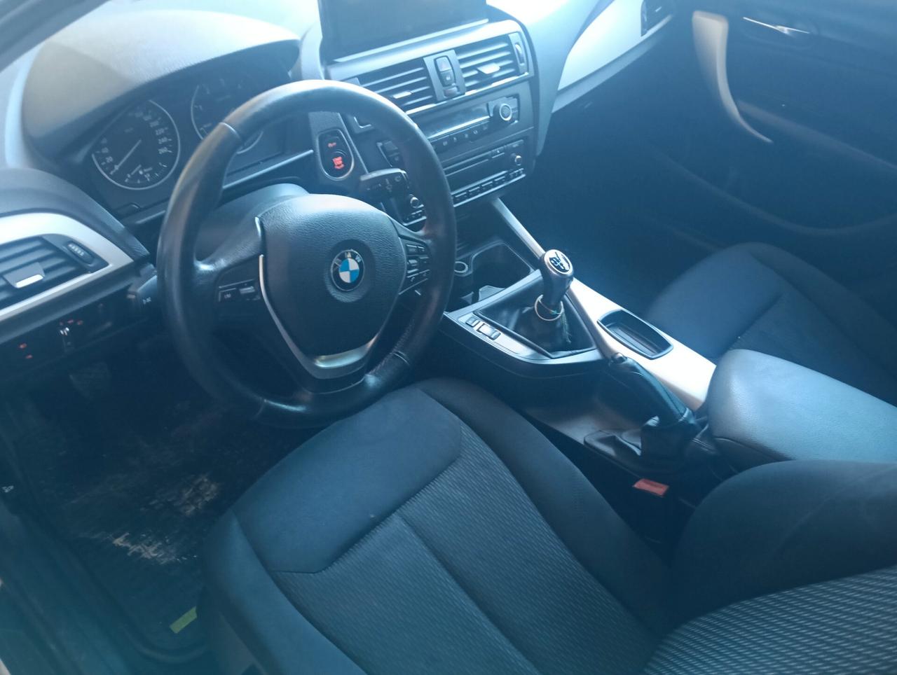 Bmw 116 116d 5p. Business Catena rotta Motore da rivedere