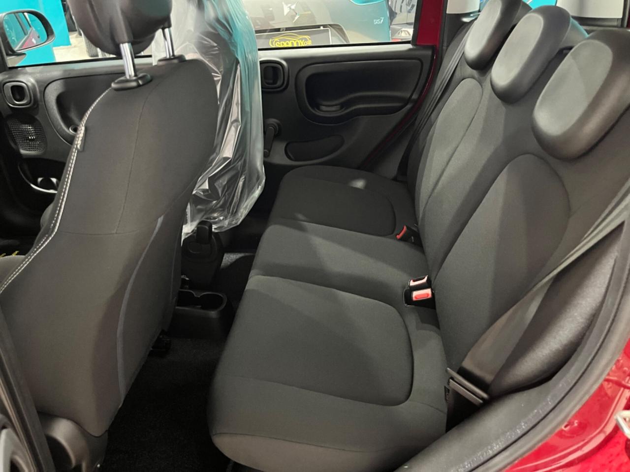 FIAT PANDA KM 0 *FULL OPTIONAL *5 POSTI