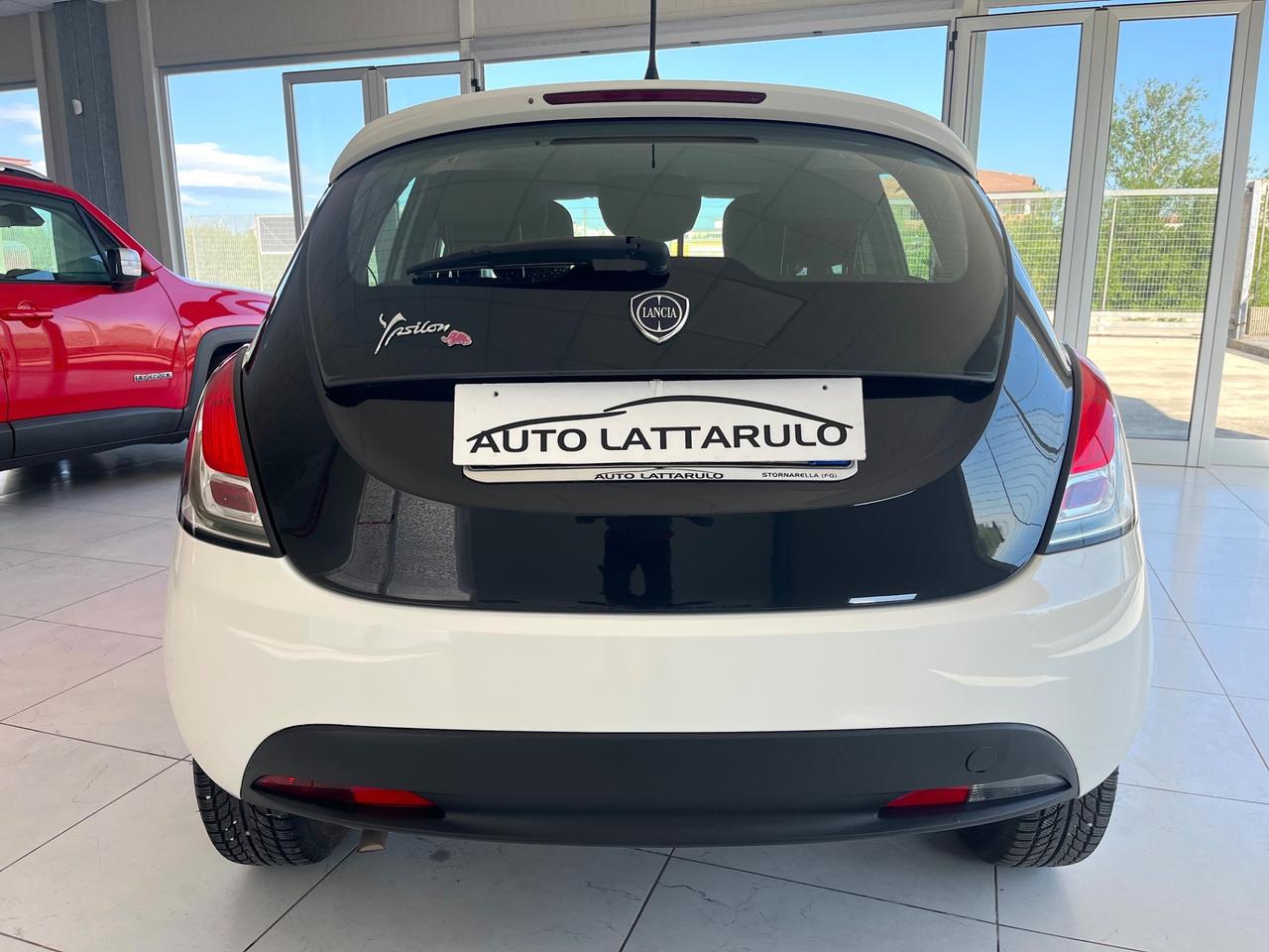 Lancia Ypsilon 1.2 69 CV 5 porte 111000 km