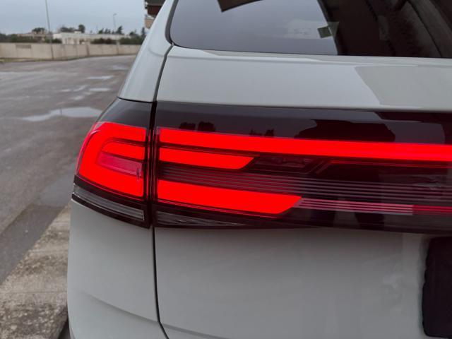 VOLKSWAGEN Taigo 1.0 TSI 116 CV DSG R-Line TETTO APR/PAN