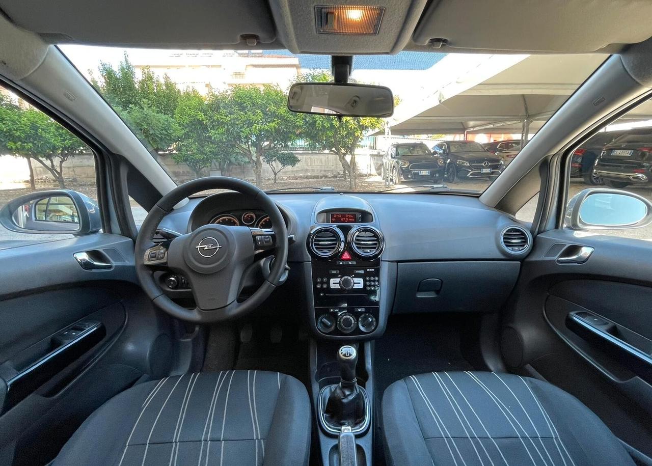 Opel Corsa 1.2 5 porte 86Cv