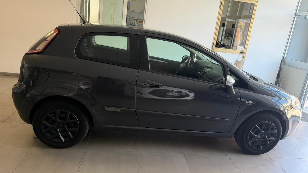 Fiat Punto Evo 1.4 3 porte Dynamic GPL