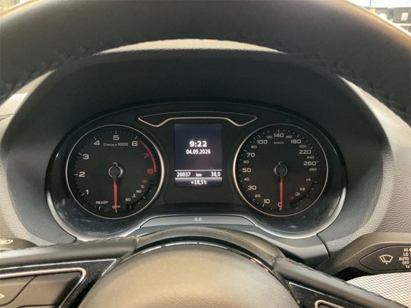 Audi Q2 1.0 TFSI 110CV Advanced LED Matrix, Carplay, Sedili risc, Retrocamera