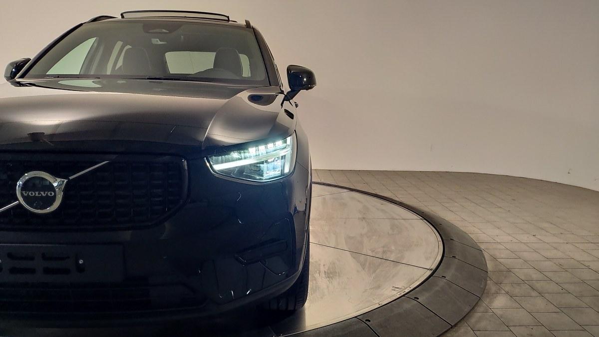 VOLVO Xc40 B3 Mild Hybrid Automatico Plus Dark