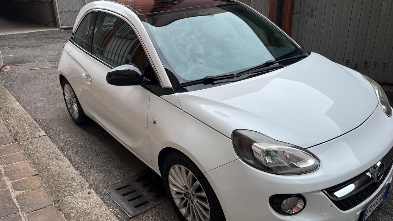 Opel Adam 1.2 70 CV