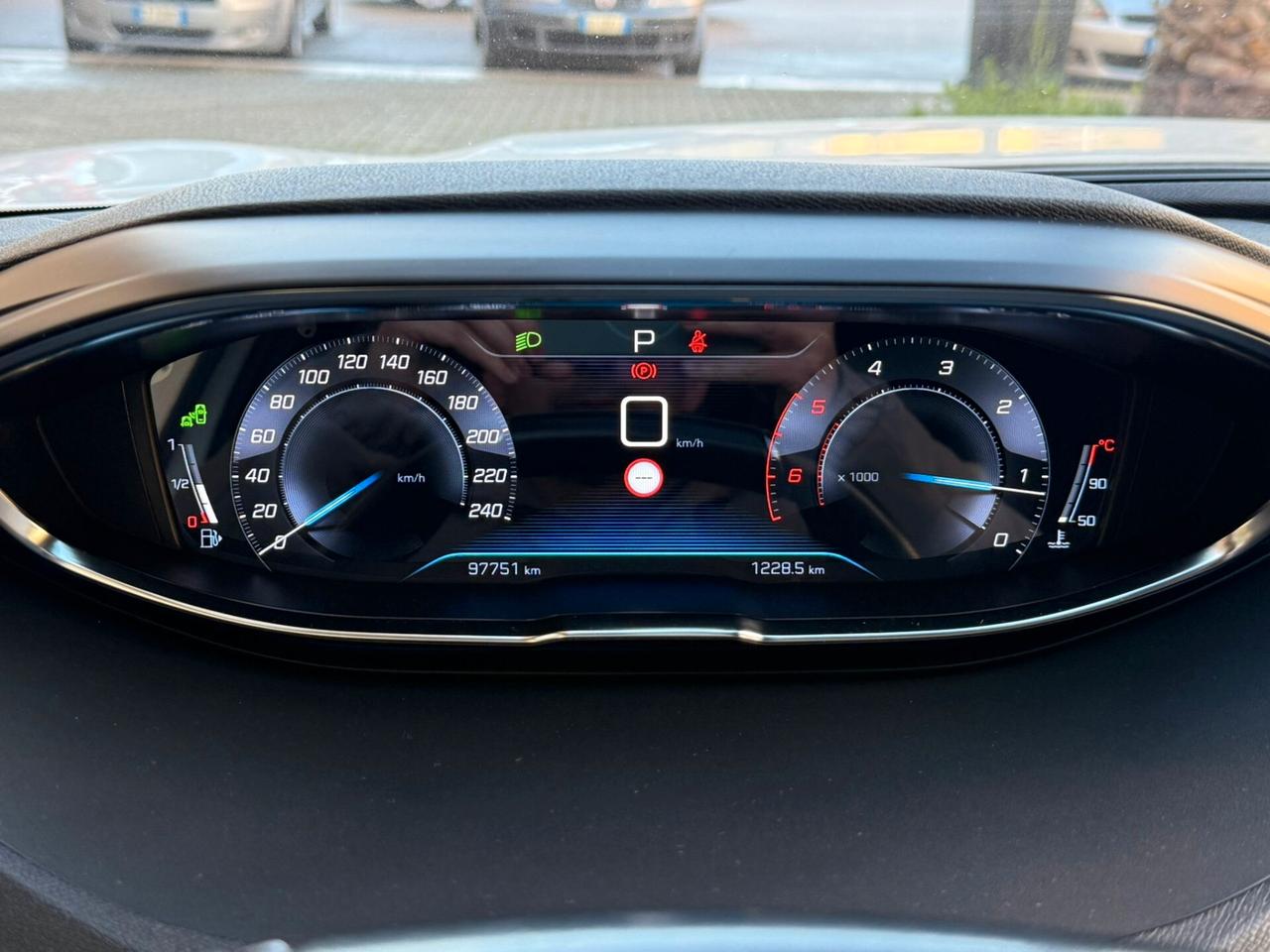 Peugeot 3008 2.0 bluehdi GT s&s 180cv eat8