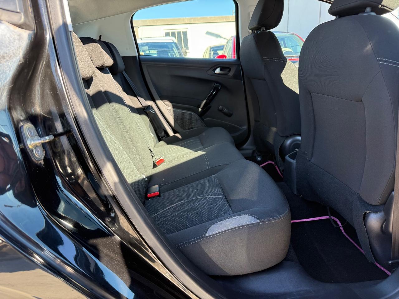 Peugeot 208 1.2 VTi 82 CV 5 porte