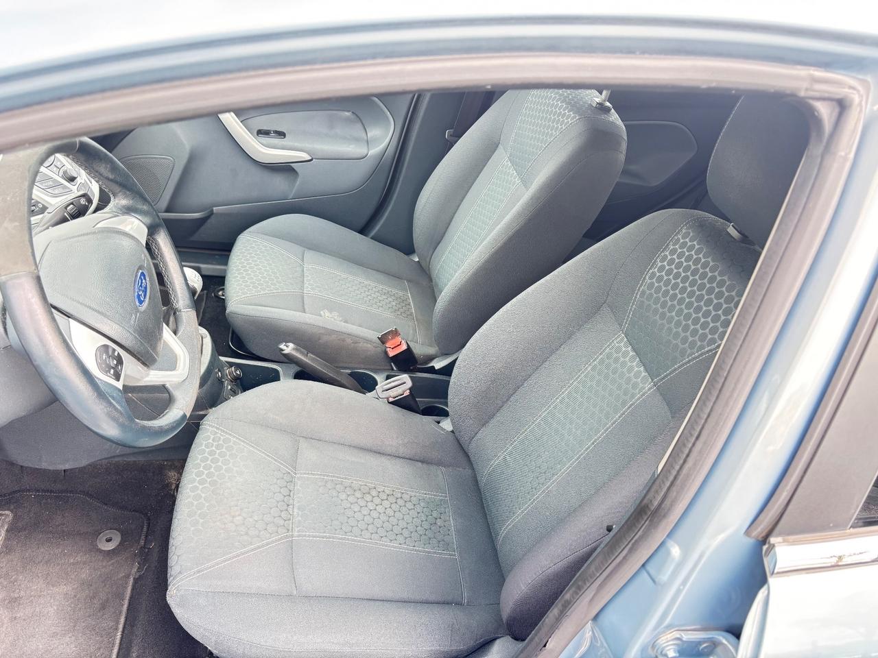 Ford Fiesta 1.4 5 porte Bz.- GPL Titanium
