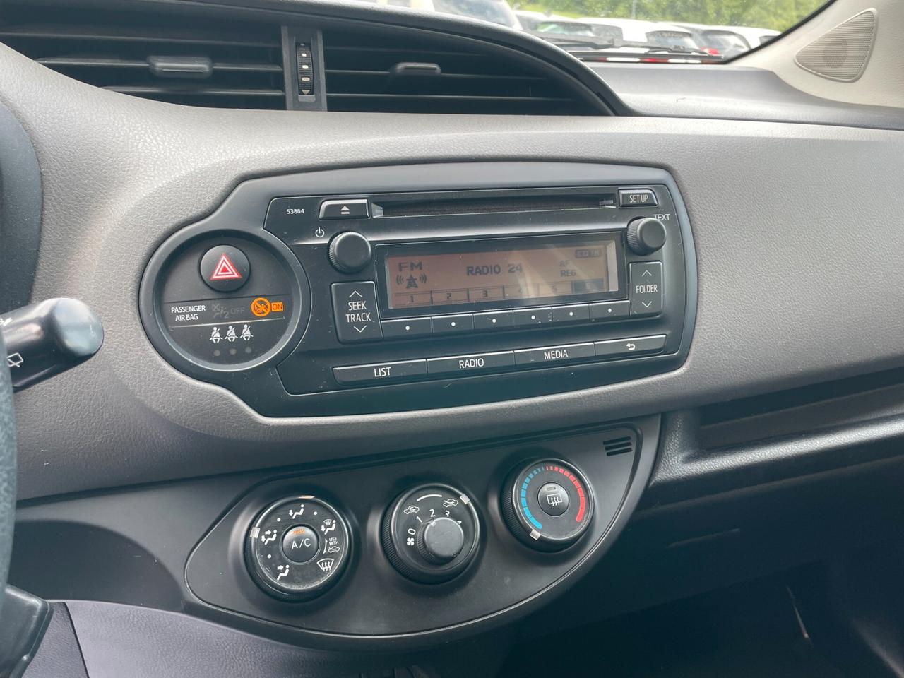 Toyota Yaris 1.0 5 porte Lounge OK NEOPATENTATI
