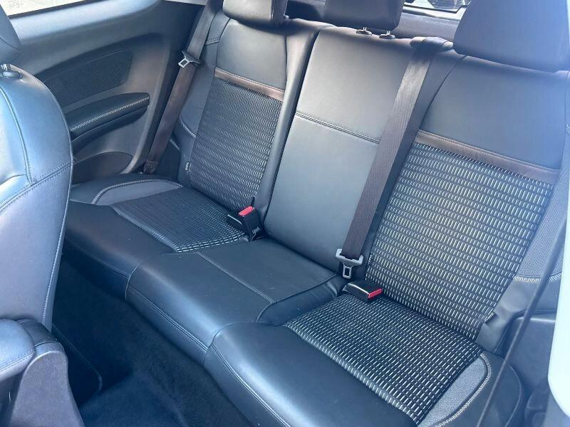 Peugeot 208 1.4 HDi 68 CV 3 porte Allure