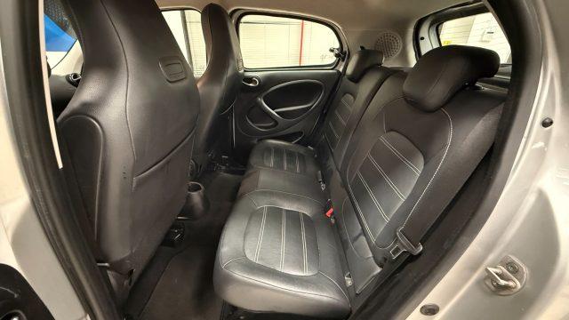 SMART ForFour EQ Passion