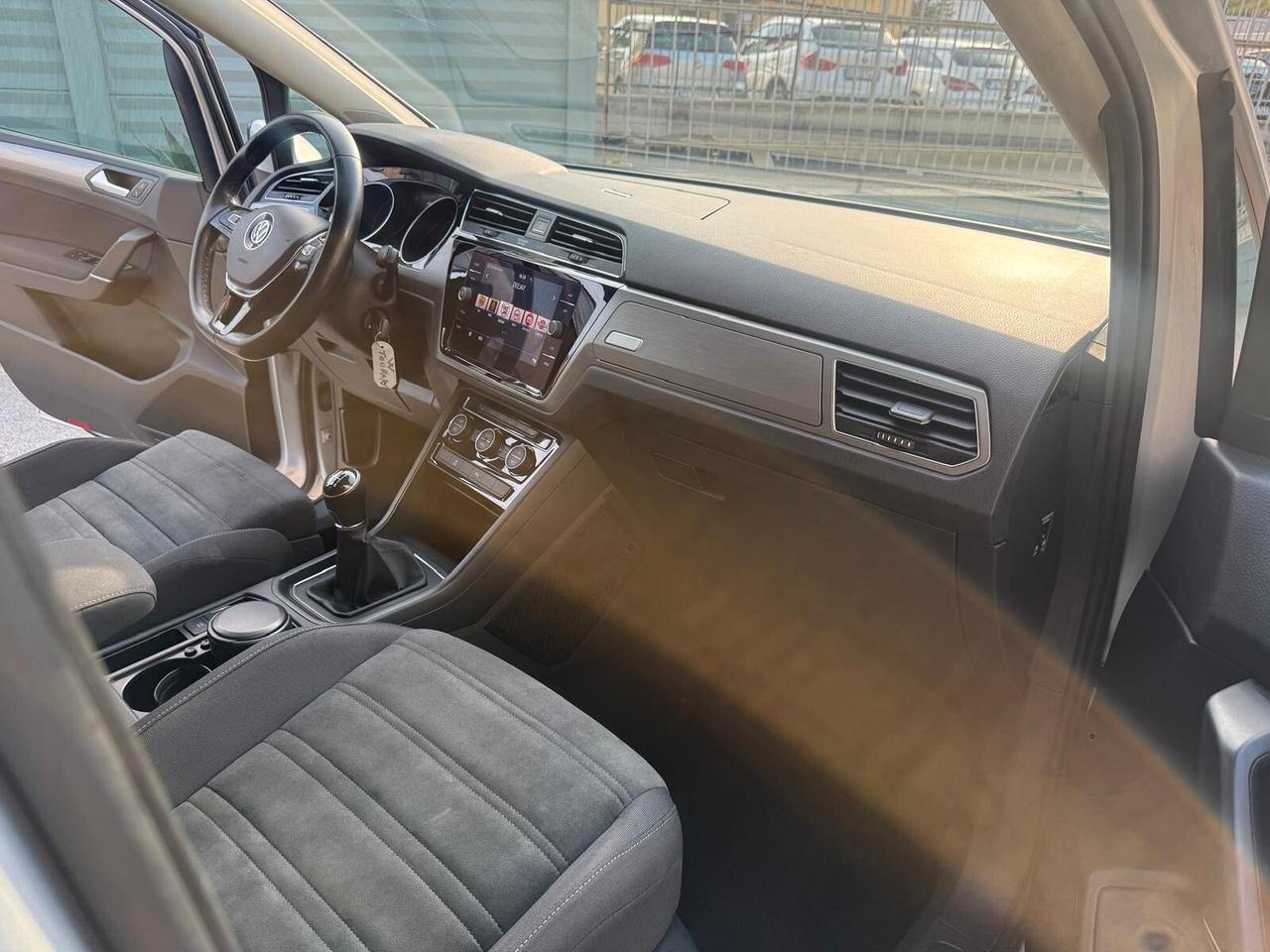 Volkswagen TOURAN1.6 TDI Executive Technology