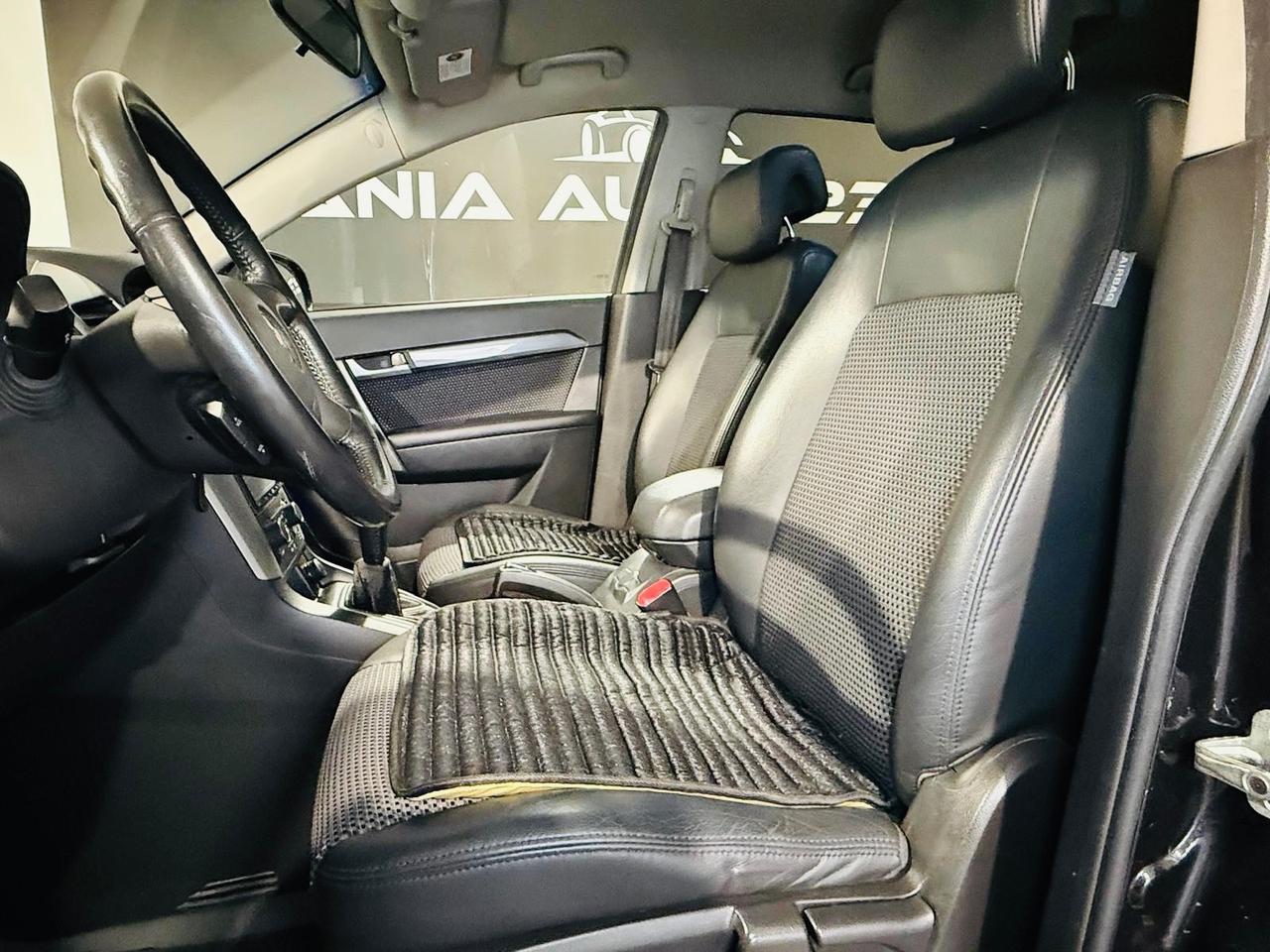 Chevrolet Captiva 2.0 VCDi LTZ*127 CV*7 POSTI*PEDANE*