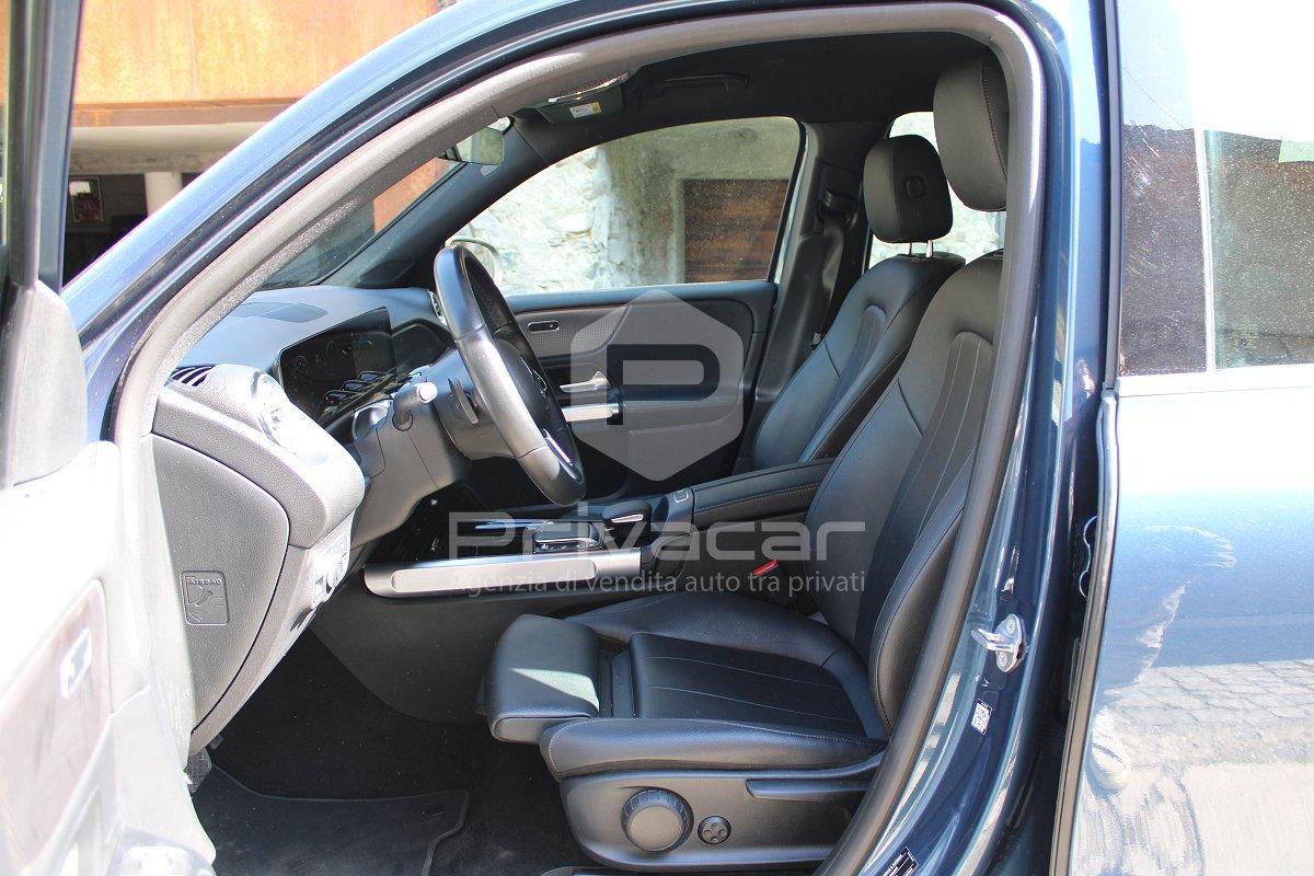 MERCEDES EQB 300 4Matic Sport Plus