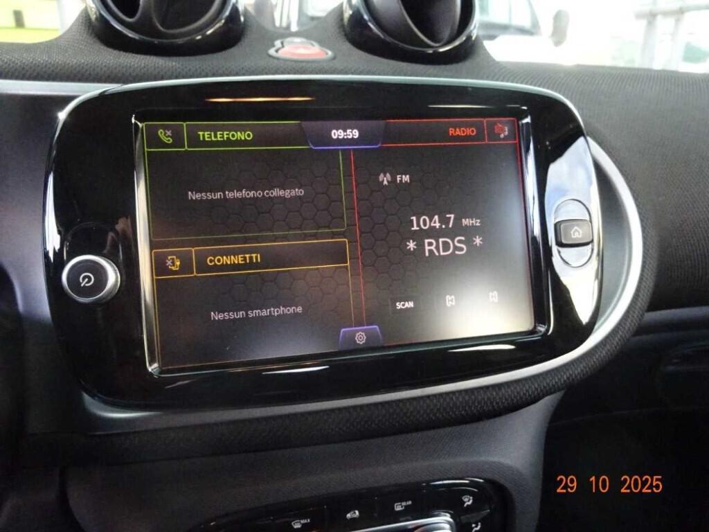 Smart ForFour EQ PULSE LED+NAV+PDC**PREZZO VERO**CARICA RAPIDA**
