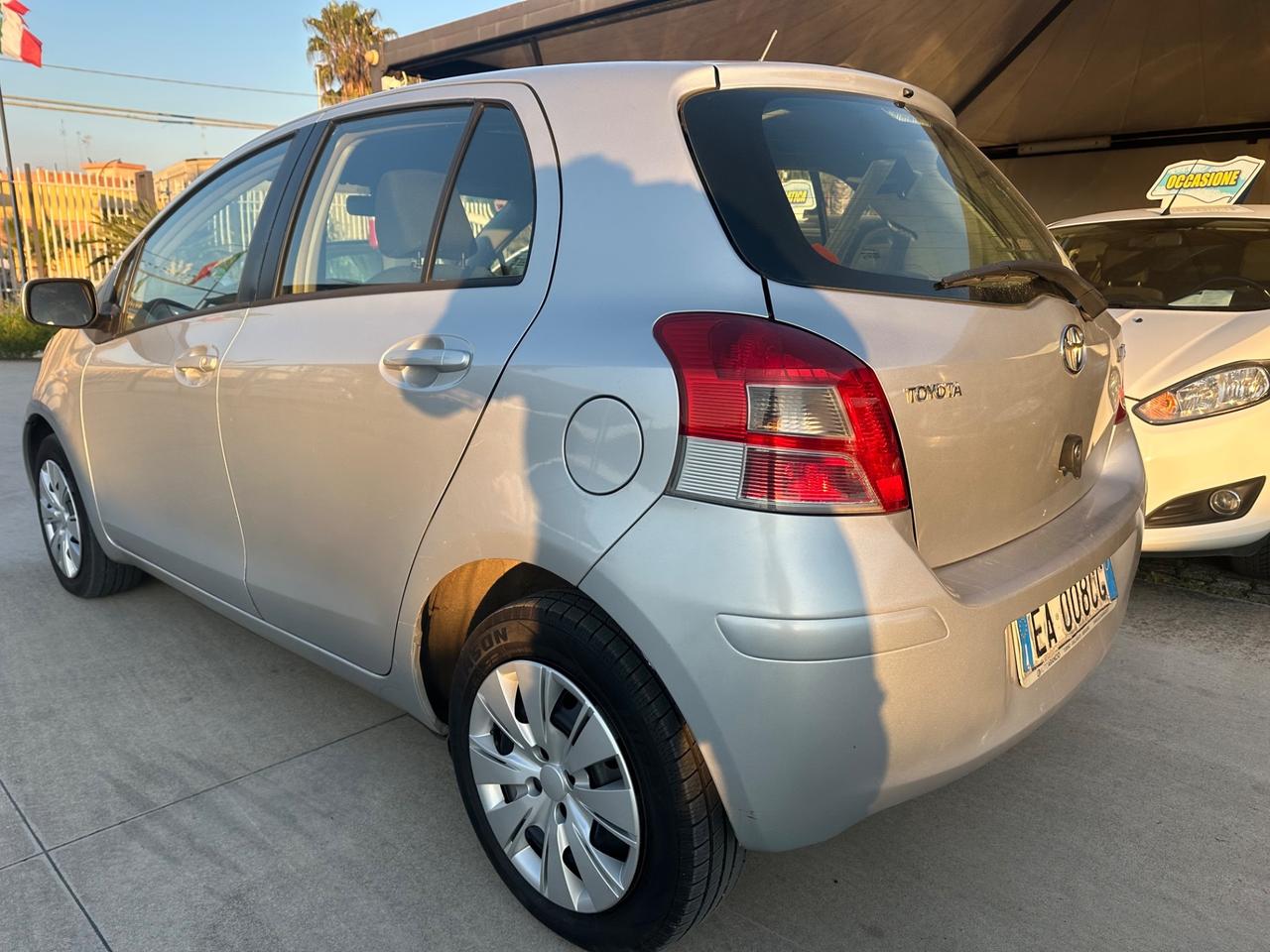Toyota YARIS 1.3 BENZINA 2010 - SOLO 170 MILA KM