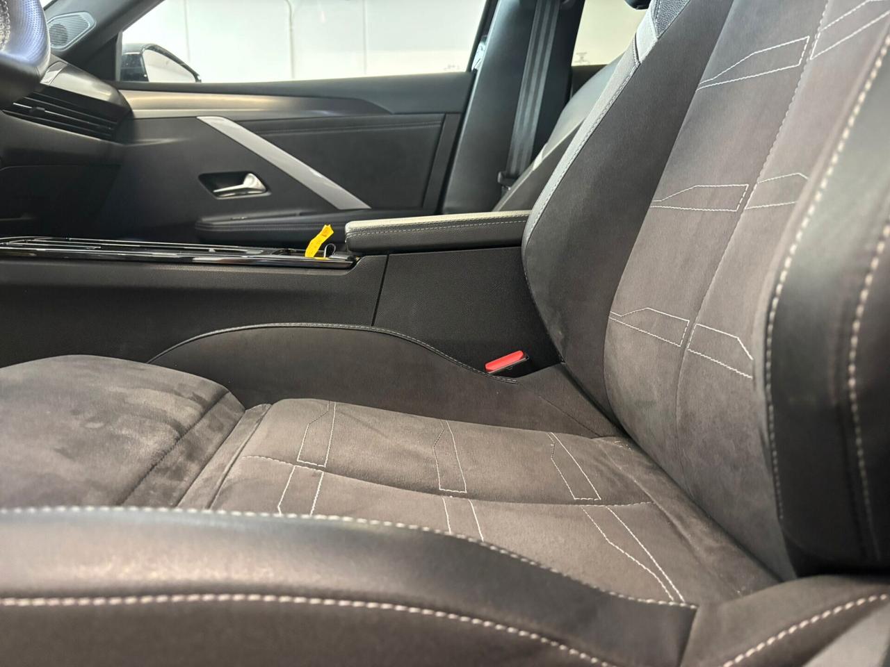 Opel Astra ULTIMATE 1.2 Turbo 130 CV AT8 SPOTICAR