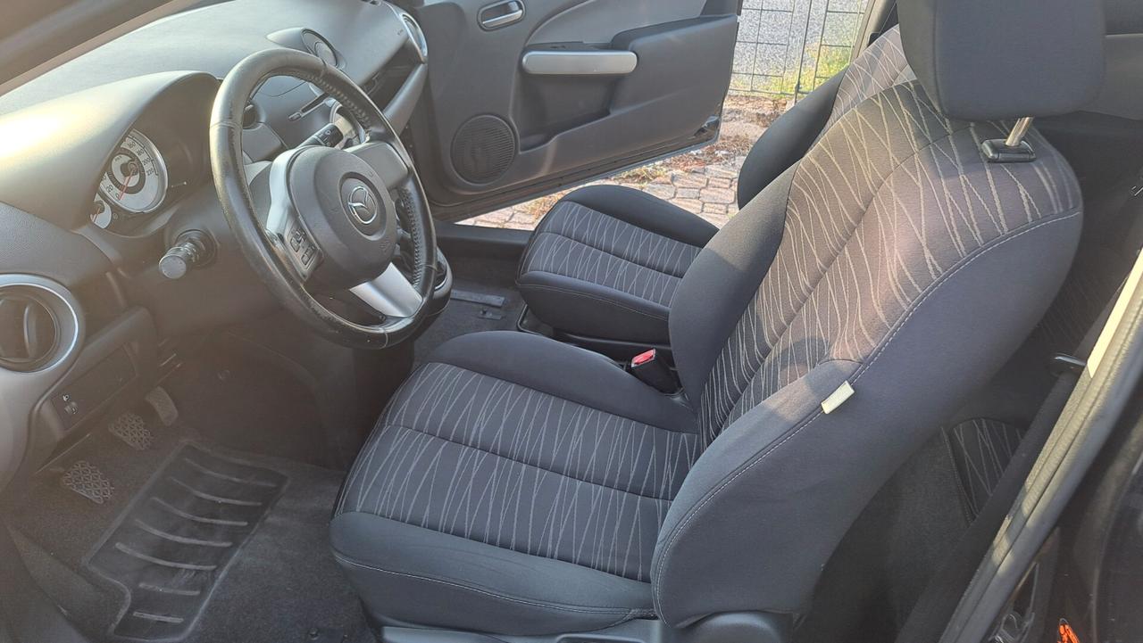 Mazda 2 Mazda2 1.3 16V 75CV 5p. Play Gen.'09 OK NEO PASS