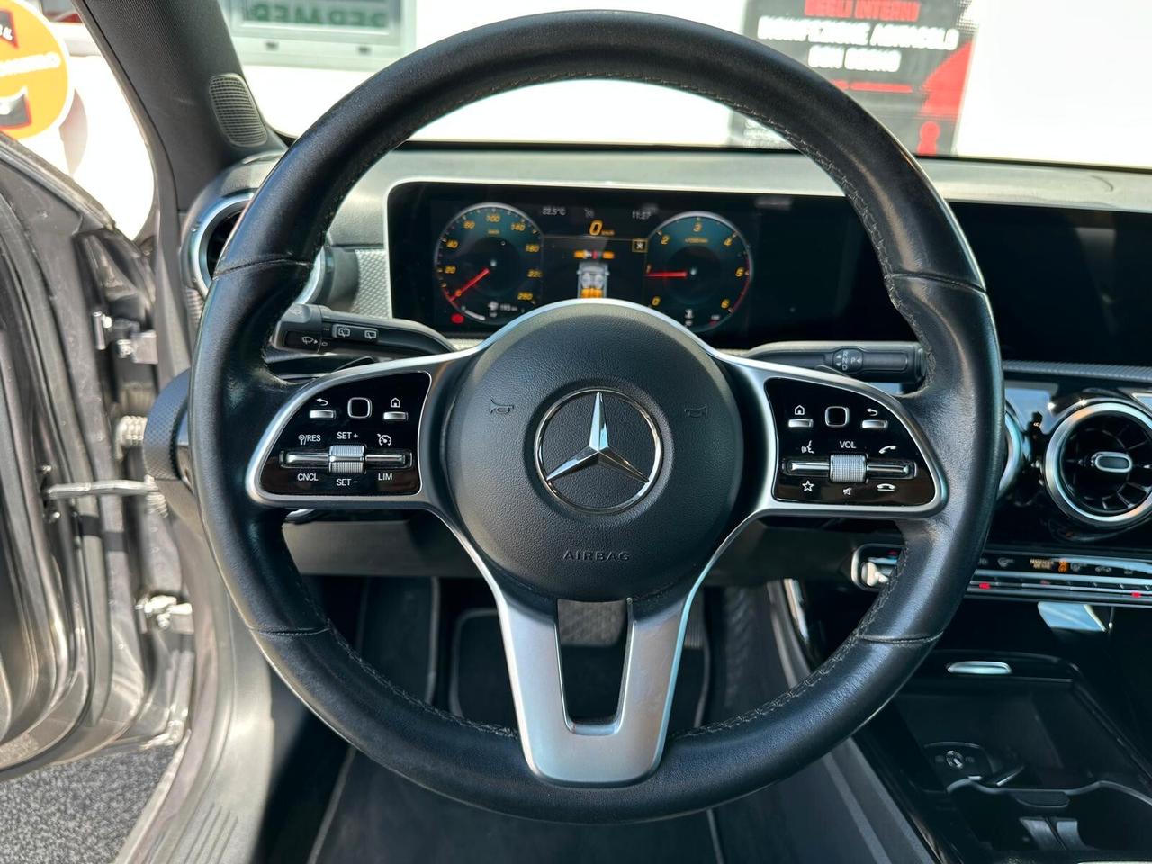 Mercedes-benz A 180 d Sport 116cv TELECAMERA MBUX