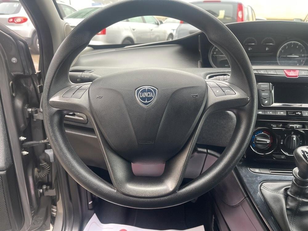 Lancia Ypsilon 1.0 FireFly 5 porte S&S Hybrid Ecochic NEO PATENTATI