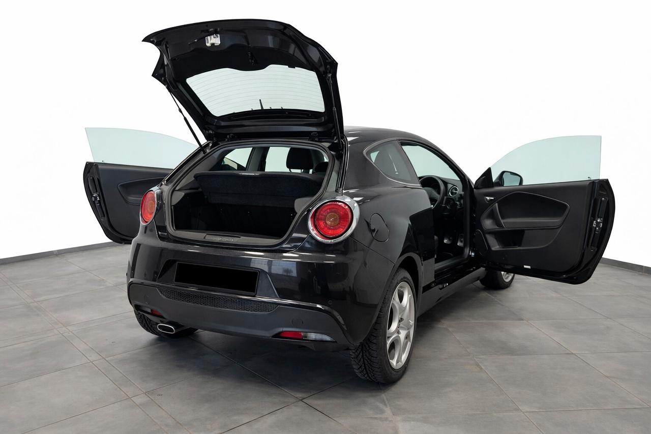 Alfa Romeo MiTo 1.6 JTDm 16V Distinctive Sport Pack